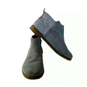 TOMS Classic Girl's Youth Deia Suede Bootie Slip-On Steel-Grey
